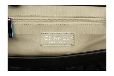Lot 464 - Chanel Black Chain Around Crossbody Bag