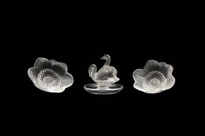 Lot 864 - A LALIQUE RING DISH, 20TH CENTURY