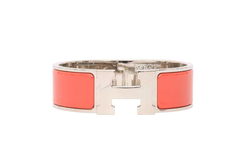 Lot 12 - Hermes Rouge Corail Enamel Clic Clac H Bracelet - Size GM