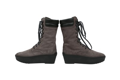 Lot 102 - Tod's Grey Zeppa Tronchetto Lace Up Boot - Size 36.5