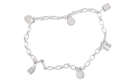 Lot 86 - Tiffany & Co l A silver necklace