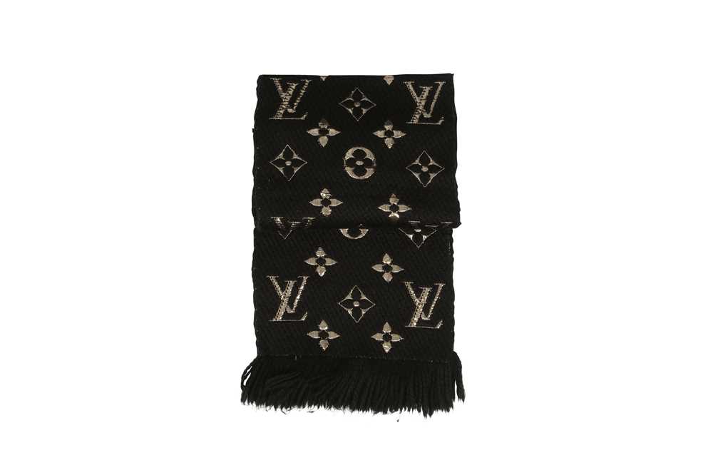 Louis Vuitton Logomania Black Silver Wool Scarf Wrap Made 