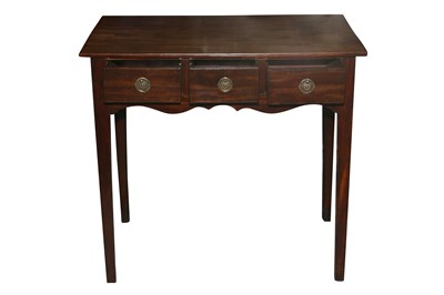 Lot 609 - A GEORGIAN MAHOGANY TABLE