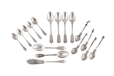 Lot 362 - A MIXED GROUP OF STERLING SILVER FLATWARE