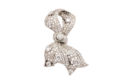 Lot 1 - A diamond bow brooch