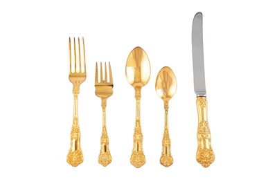 Lot 342 - A MODERN AMERICAN STERLING SILVER GILT TABLE SERVICE OF FLATWARE / CANTEEN, RETAILED BY RALPH LAUREN
