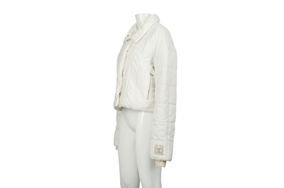 Lot 373 - Chanel White CC Logo Puffer Ski Jacket - Size 38