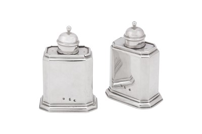 Lot 510 - A pair of George I sterling silver tea caddies, London 1726 by Edward Gibbons