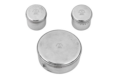 Lot 17 - Three George III sterling silver toilet boxes, London 1817/18 by William Parker