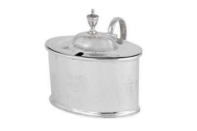 Lot 544 - A George III sterling silver mustard pot, Sheffield 1792 by James Younge and Co