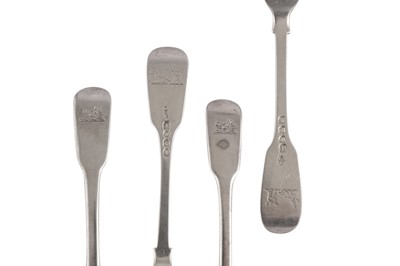 Lot 334 - A MIXED GROUP, INCLUDING FIVE GEORGE III DESSERT SPOONS LONDON 1819 BY SOLOMON ROYES & JOHN EAST DIX