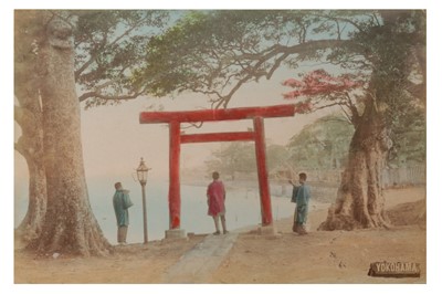 Lot 106 - Japanese lacquer album, Meiji period, c.1900