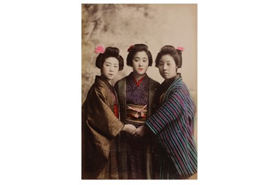 Lot 106 - Japanese lacquer album, Meiji period, c.1900