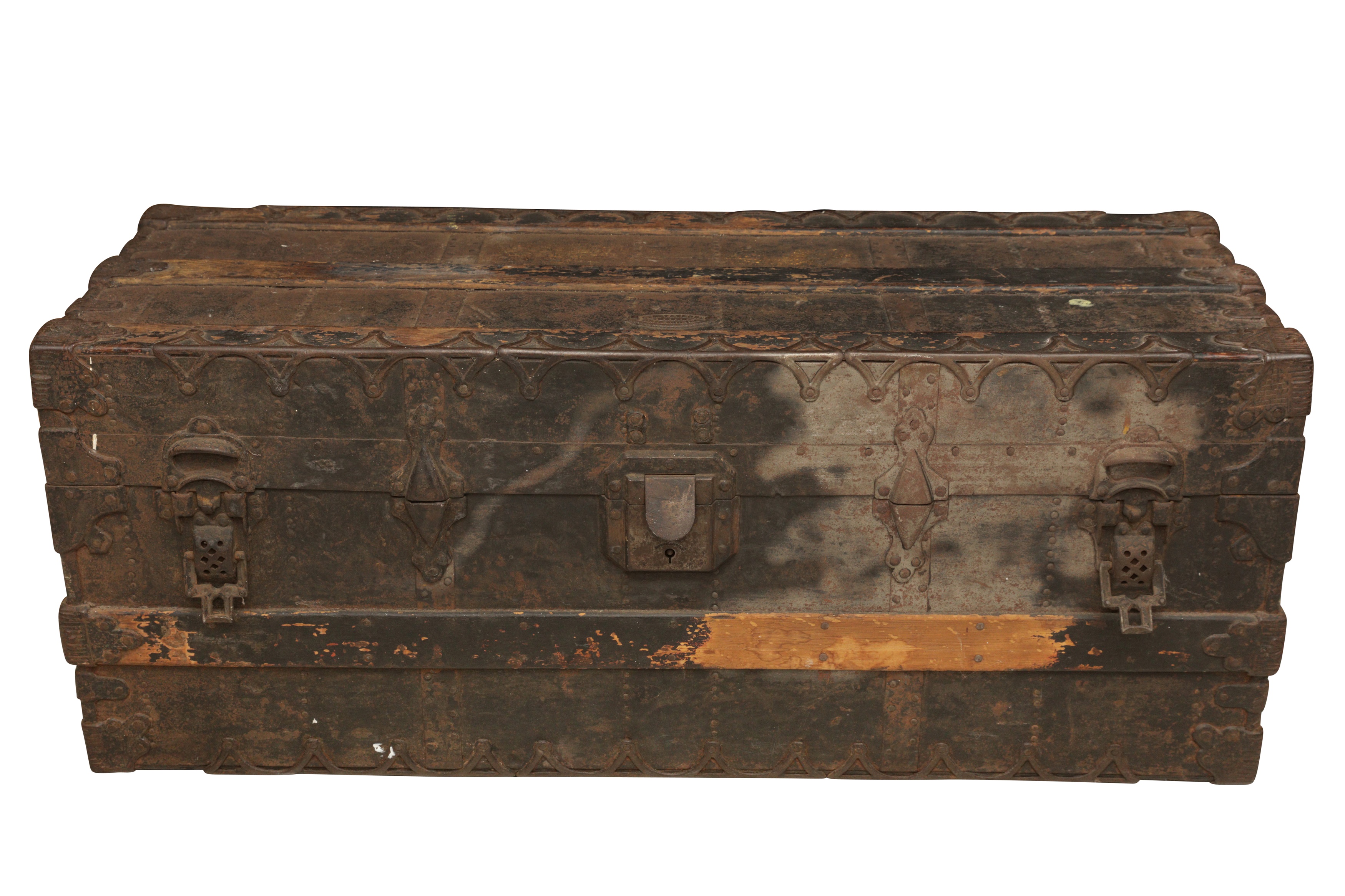Lot 618 A RECTANGULAR IRON BOUND STEAMER TRUNK, LATE