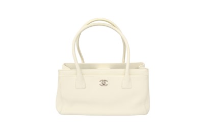 Lot 365 - Chanel White Small Cerf Tote