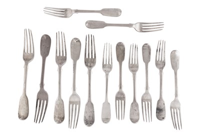 Lot 332 - A SET OF VICTORIAN STERLING SILVER TABLE FORKS AND DESSERT FORKS, LONDON 1849 BY WILLIAM ROBERT SMILEY