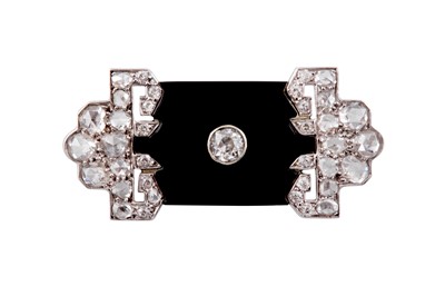 Lot 13 - An Art Deco onyx and diamond brooch