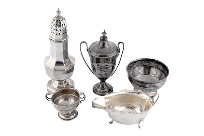 Lot 251 - A MIXED GROUP OF STERLING SILVER