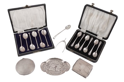 Lot 249 - A MIXED GROUP OF STERLING SILVER