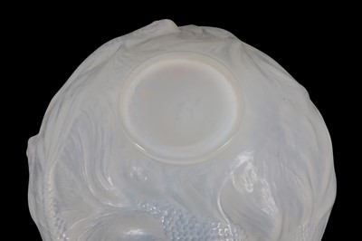 Lot 31 - RENE LALIQUE (FRENCH, 1860-1945)
