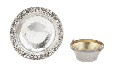 Lot 303 - A LATE 20TH CENTURY ITALIAN STERLING SILVER BOWL, FLORENCE BY CASSETI