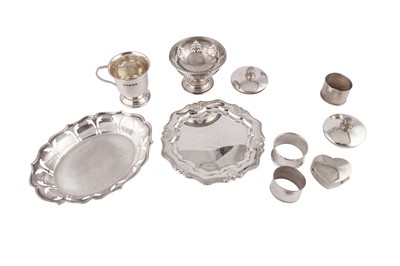 Lot 268 - A MIXED GROUP OF STERLING SILVER