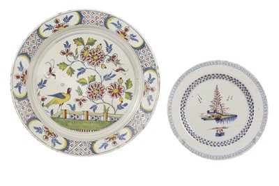 Lot 420 - AN ENGLISH DELFT PLATE