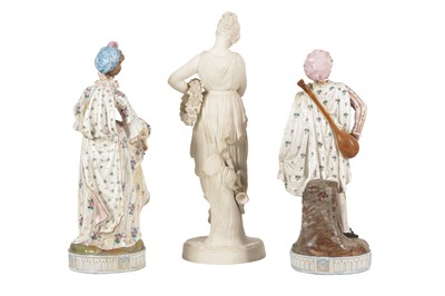 Lot 416 - A PAIR OF FRENCH PORCELAIN FIGURES OF A MAN AND WOMAN, LATE 19TH CENTURY