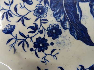 Lot 424 - TWO WORCESTER BLUE AND WHITE PORCELAIN PLATES, 18TH CENTURY