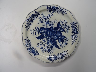 Lot 424 - TWO WORCESTER BLUE AND WHITE PORCELAIN PLATES, 18TH CENTURY