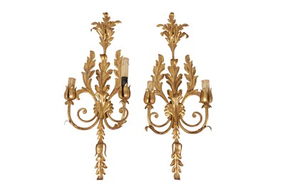 Lot 659 - A PAIR OF ITALIAN FLORENTINE GILT METAL WALL SCONCES, OF RECENT MANUFACTURE
