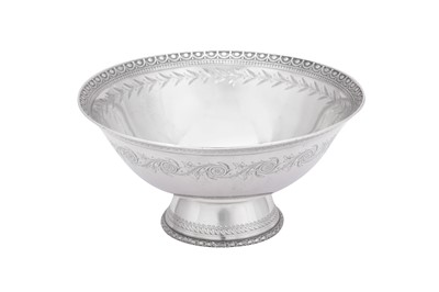 Lot 276 - A late 19th century American sterling silver fruit bowl, Rhode Island 1878 by Gorham