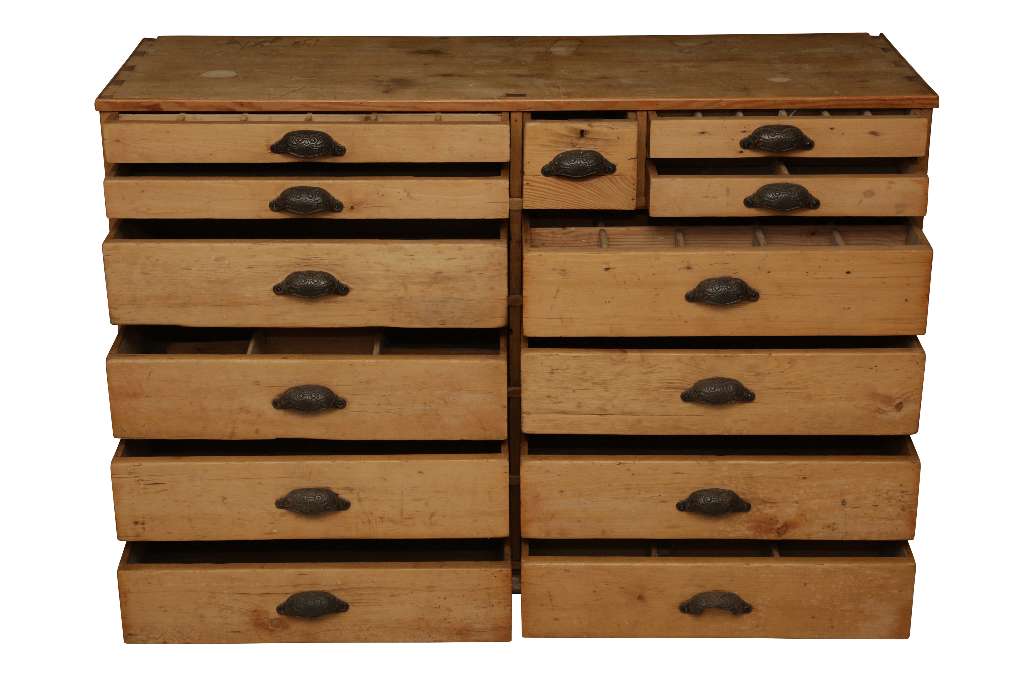 Lot 648 A LARGE PINE PRINTERS CHEST OF DRAWERS, 19TH