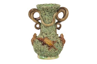 Lot 851 - A PORTUGESE MAJOLICA VASE, IN THE MANNER OF PALISSY, 20TH CENTURY