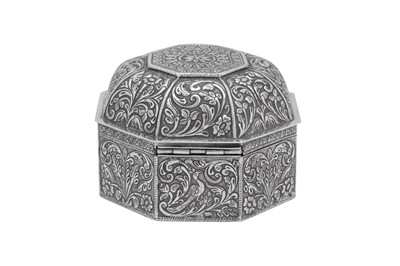 Lot 62 - A late 20th century Indian unmarked silver box, Bombay circa 1970