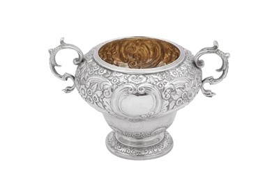 Lot 424 - An early Victorian sterling silver twin handled sugar bowl, London 1838 by William Theobalds
