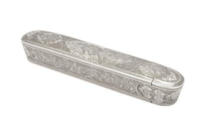 Lot 379 - AN ENGRAVED SILVER PEN CASE (QALAMDAN) WITH SILVER INKWELL (DAWAT)