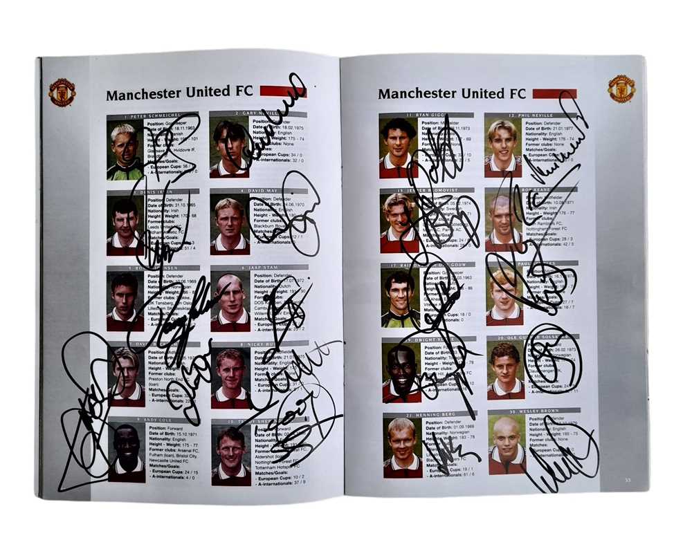 Lot 856 - Manchester United FC 1999