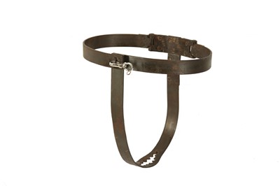 Lot 1027 - A WROUGHT IRON CHASTITY BELT, 20TH CENTURY