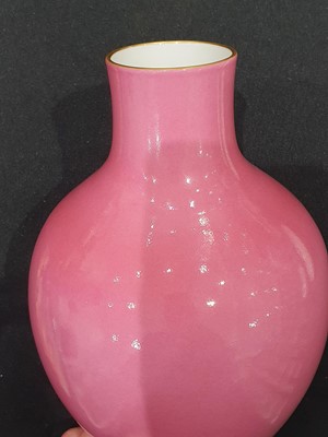 Lot 35 - A CHINESE PINK-ENAMELLED VASE.