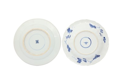 Lot 136 - A CHINESE BLUE AND WHITE DISH AND AN IRON-RED DISH.