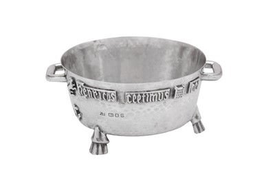 Lot 364 - A George V sterling silver replica ‘Winchester Bushel’ bowl, London 1924 by Frederick James Ross and Sons
