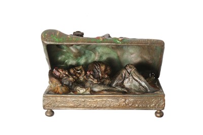Lot 1064 - EROTIC, PATINATED AND COLD-PAINTED BRONZE BOX, C. 1920