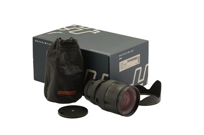 Lot 56 - A Hasselblad HC 50mm II f/3.5 Lens