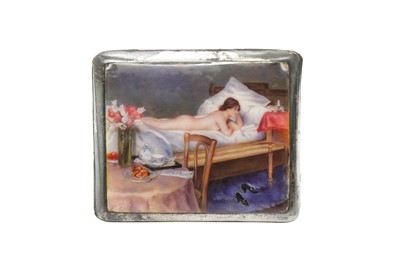 Lot 1053 - AN EARLY 20TH CENTURY GERMAN STERLING SILVER AND ENAMEL EROTIC CIGARETTE CASE, IMPORT MARKS FOR LONDON 1920