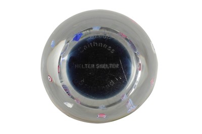 Lot 92 - A PERTHSHIRE GLASS PAPERWEIGHT, CIRCA 1977