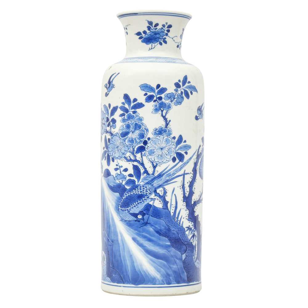 Lot 430 - A Chinese blue and white sleeve vase, Qing dynasty, Kangxi period