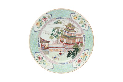 Lot 202 - A CHINESE FAMILLE ROSE ‘PALACE SCENE’ DISH.