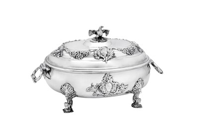 Lot 516 - A George II sterling silver soup tureen, London 1739 by Peter Archambo