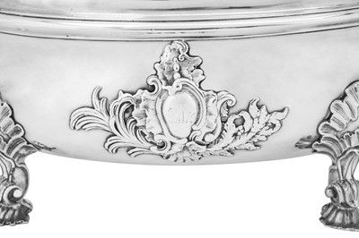 Lot 516 - A George II sterling silver soup tureen, London 1739 by Peter Archambo